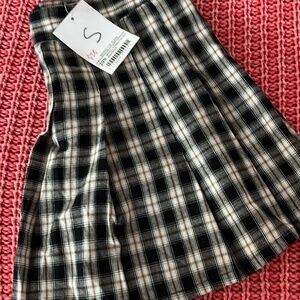B/W Pleated Plaid Skort